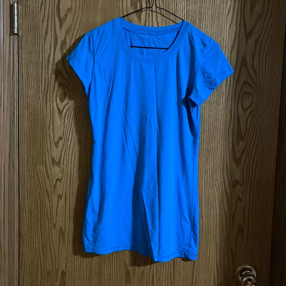 Lululemon T-Shirt